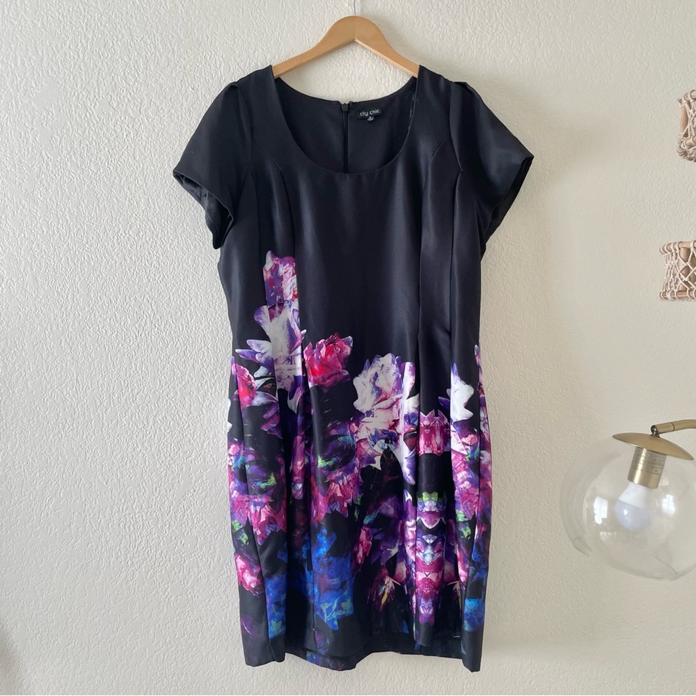 City Chic Floral Dress - Picture 1 of 5
